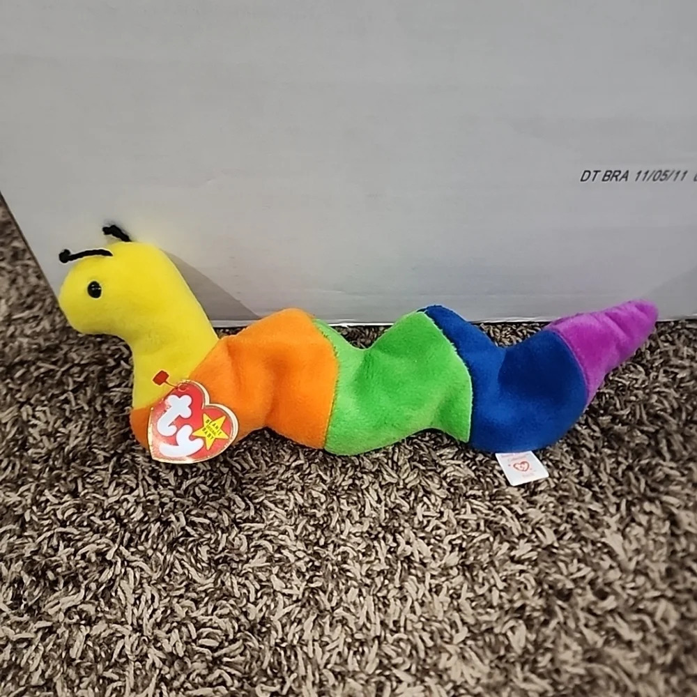 TY Beanie Baby RARE WITH ERRORS Inch the Inchworm Toy